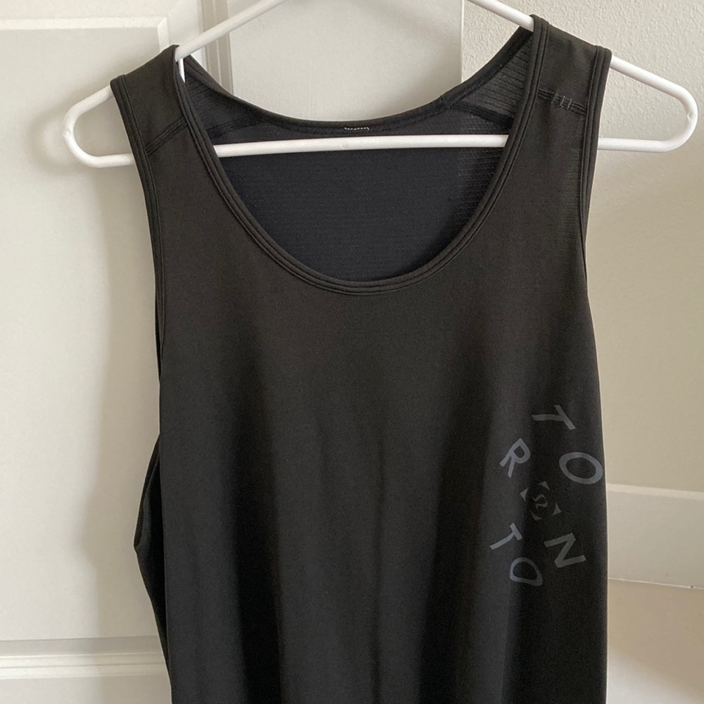 Lululemon Toronto Metal Vent Tech Tank Top Black Men’s Large